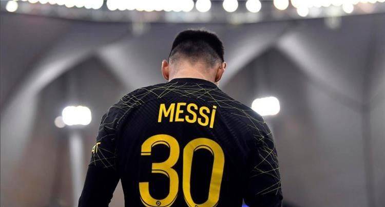 شرطان لعودة ميسي إلى برشلونة.. وتشافي 