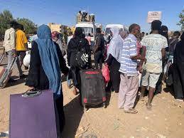 الأمم المتحدة: أكثر من 100 ألف شخص فرّوا من السودان إلى الدول المجاورة منذ اندلاع المعارك