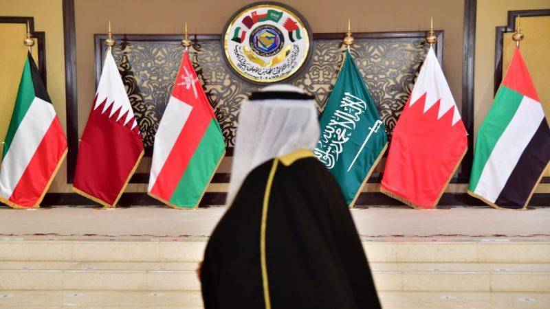 التعاون الخليجي يدعو طرفي النزاع في السودان إلى وقف العمليات العسكرية وضبط النفس