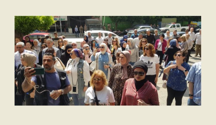 اعتصام امام دائرة التربية في طرابلس