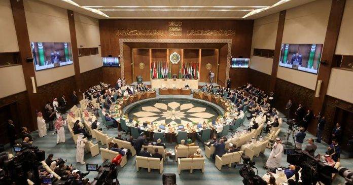 القرار العربي بإعادة النظام السوري مثقل بالشكوك!