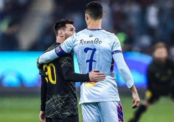 رونالدو وميسي في السعودية.. مواسم إضافية من الصراع الممتع