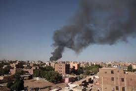 غارات لطيران الجيش وأصوات اشتباكات عنيفة بالخرطوم