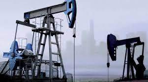 النفط يُواصل مكاسبه