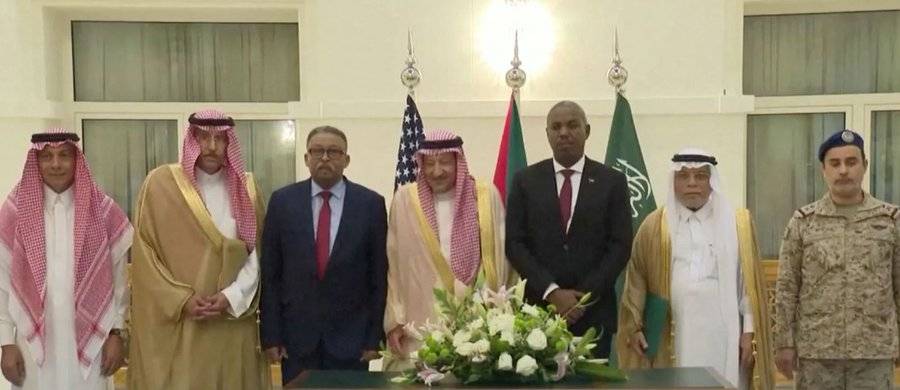السعودية تدعو البرهان للقمة العربية ومحادثات جدة تستأنف غدا