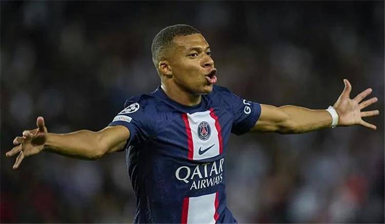 بسبب مبابي.. باريس سان جيرمان يريد التخلص من حكيمي