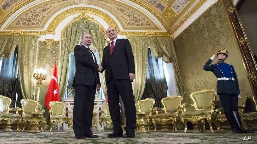 لماذا يفضل بوتين فوز إردوغان؟