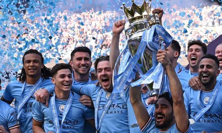 سيتي يحتفل بلقب الدوري الإنجليزي بالفوز بهدف على تشيلسي