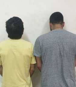 توقيف شخصين بتهمة السرقة