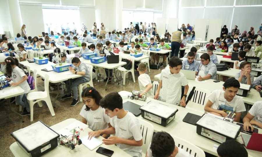تلامذة لبنان يتنافسون في تقديم حلول لوسائل النقل الذكية الصديقة للبيئة