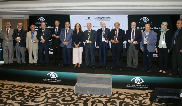 الأبيض: لتعميم بروتوكولات علاجية لطب العيون