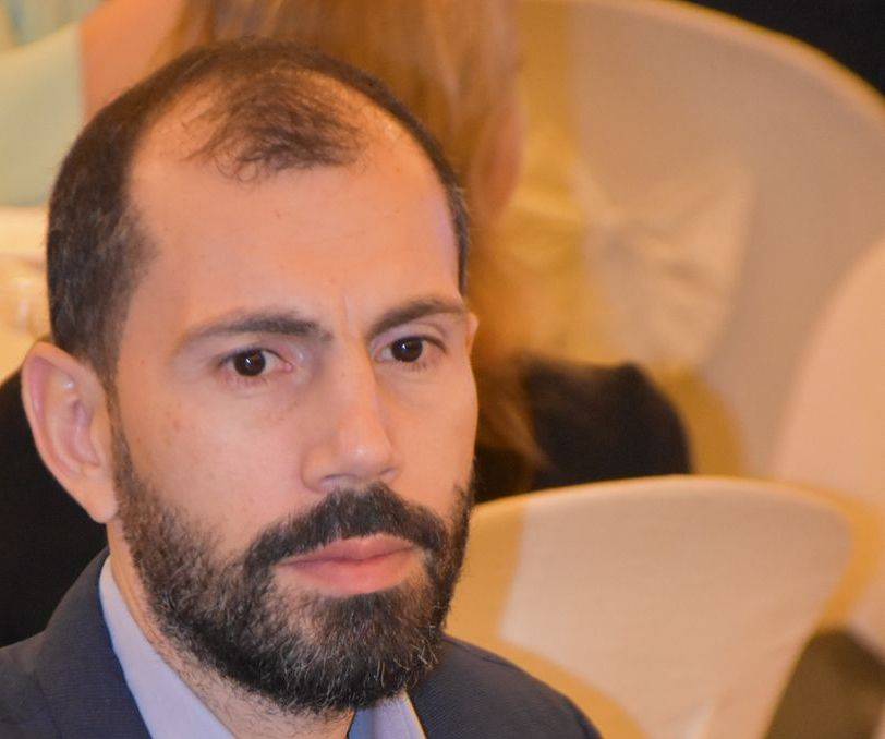 أحمد الخير ردا على 