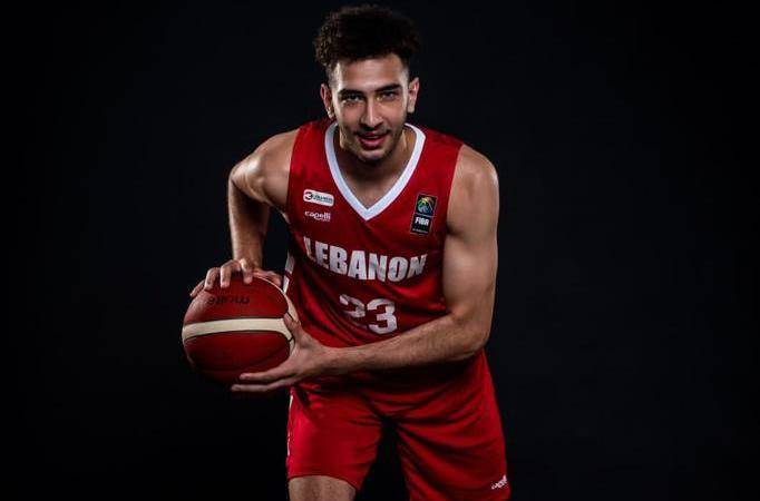 لبناني ضمن طليعة مدارس كرة السلة في أميركا