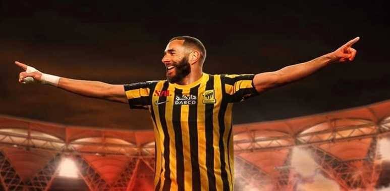 بنزيما يوقّع عقود انتقاله لاتحاد جدّة السعودي