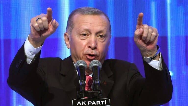 أردوغان بعد النصر: المعارضة ضعيفة.. وهذا ما أعد به
