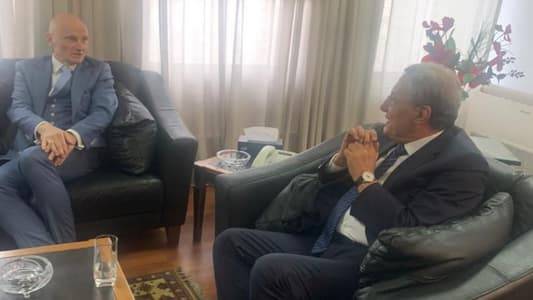لبنان يتبلّغ صدور النشرة الحمراء الألمانية بحقّ سلامة