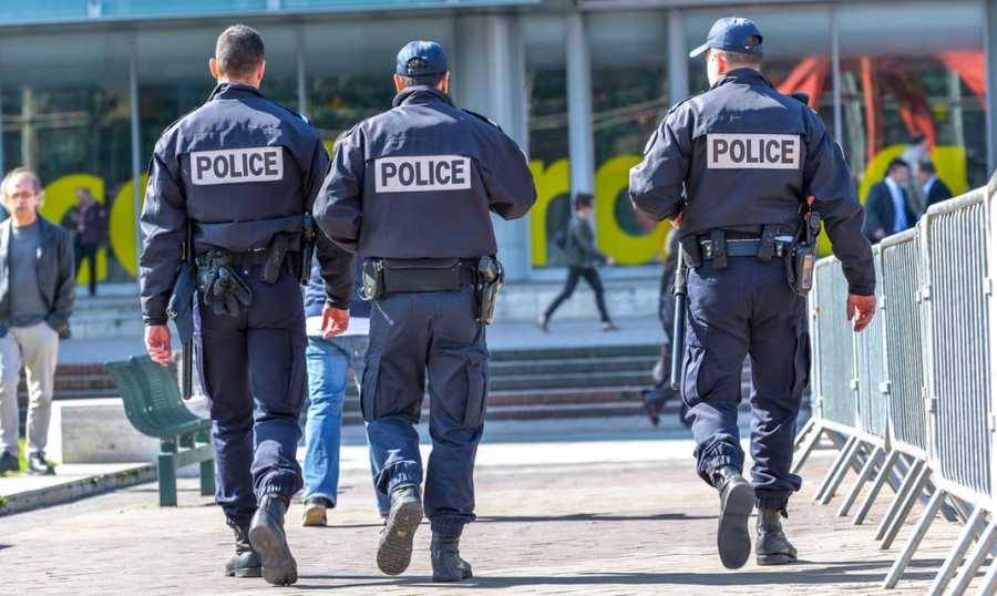 قتيل وجرحى بإطلاق نار داخل مقهى في فرنسا