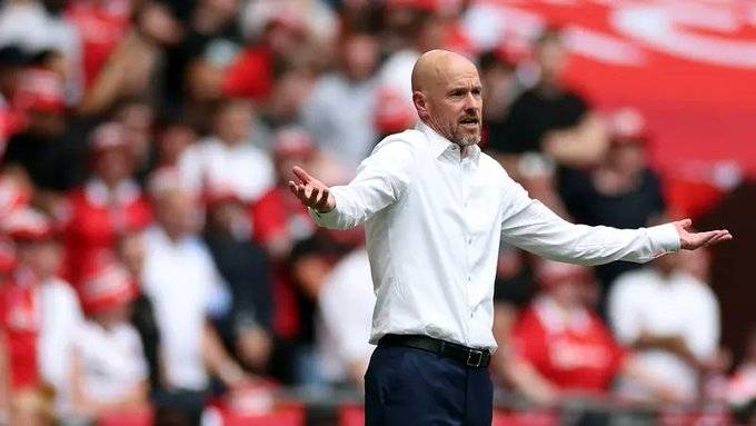 تن هاغ يتحسر: أنا محطّم ومحبط