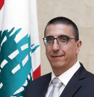 حجار: الأوروبيون متشبّثون بموقفهم الرافض لعودة النازحين