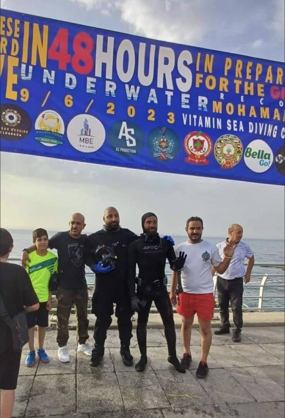 رقم قياسي في الغوص لمتطوع الدفاع المدني محمد زين