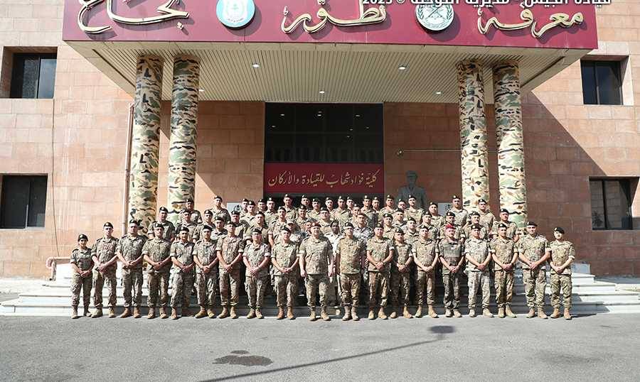 قائد الجيش: لن نترك البلاد فريسة للمجرمين والإرهابيين والمخلين بالأمن