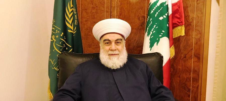 إمام في خطبة العيد: مسؤولونا لا يتحركون لمصلحة الوطن والشعب