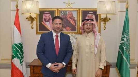 بخاري يستقبل سلام