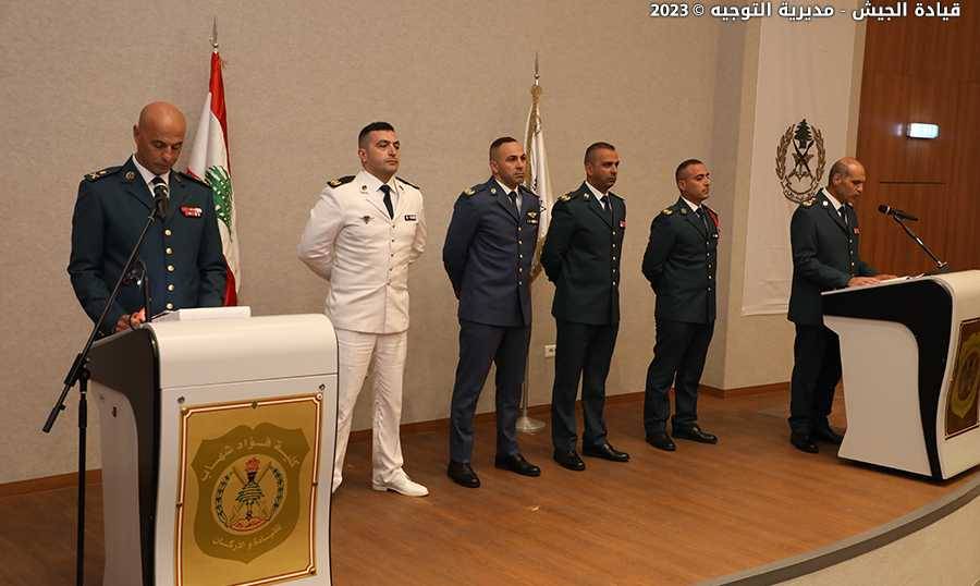 احتفال تخريج ضباط دورة قائد كتيبة