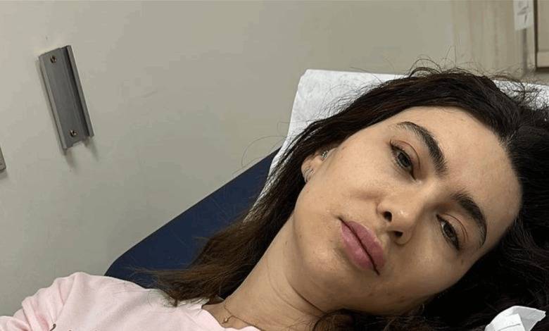 بعدما ظهرت بوجه شاحب داخل ..المستشفى.. ستيفاني صليبا تلعب “البوكسينغ”!
