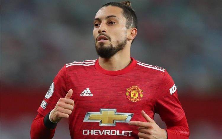 تيليس.. بيكهام 