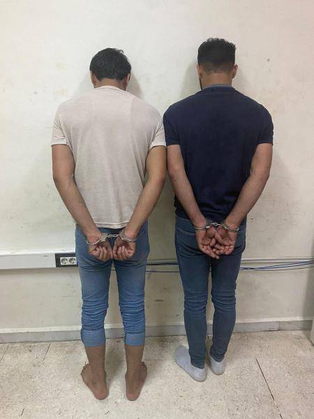 حاولوا سلب مواطن وسرقوا مستودعًا للأخشاب.. و