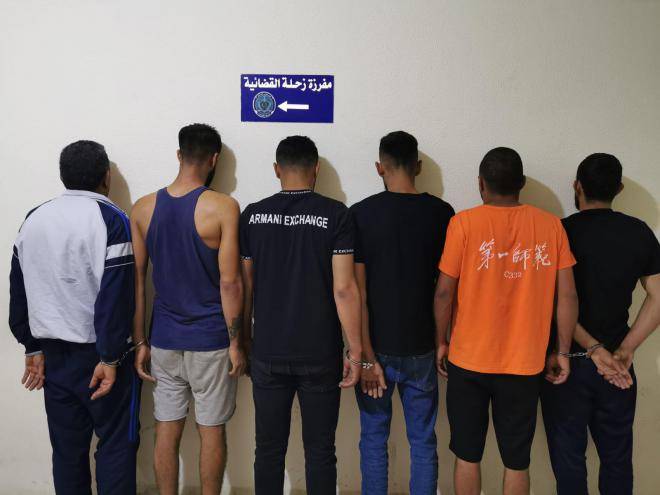 توقيف عدد من أفراد عصابة تنشط بالسرقة من داخل مستودعات ومحال تجارية
