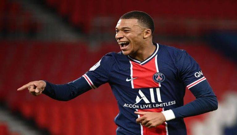 مبابي يكسر صمته ويرد على عرض الهلال