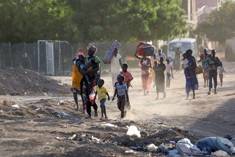 كارثة طبية وإنسانية تهدد السودانيين.. هروب 3 ملايين من المدن إلى الأرياف