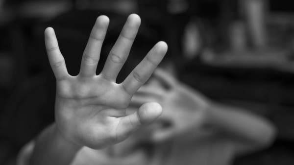 عذّبته زوجة أبيه حتّى الموت... انتشار صورة مؤثّرة للطّفل