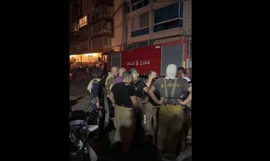 حريق داخل مستودع للإسفنج على طريق المطار