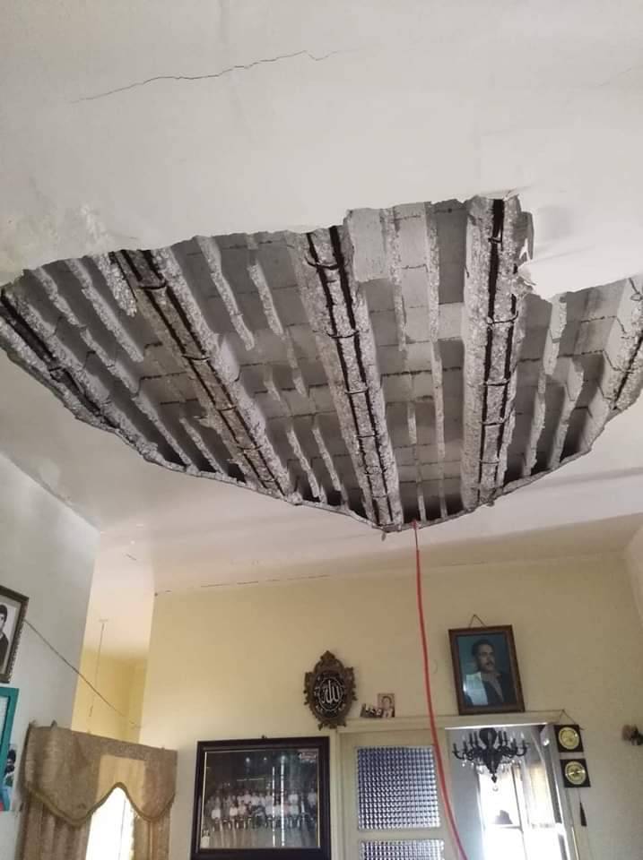 انهيار أجزاء من سقف منزل شرق صور