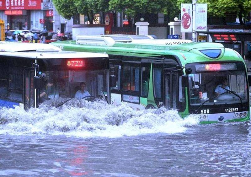 وفاة 14 شخصاً جراء الفيضانات في الصين