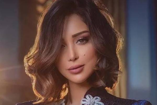 بالفيديو.. بسمة بوسيل تستمتع بأجواء الصيف مع بناتها!