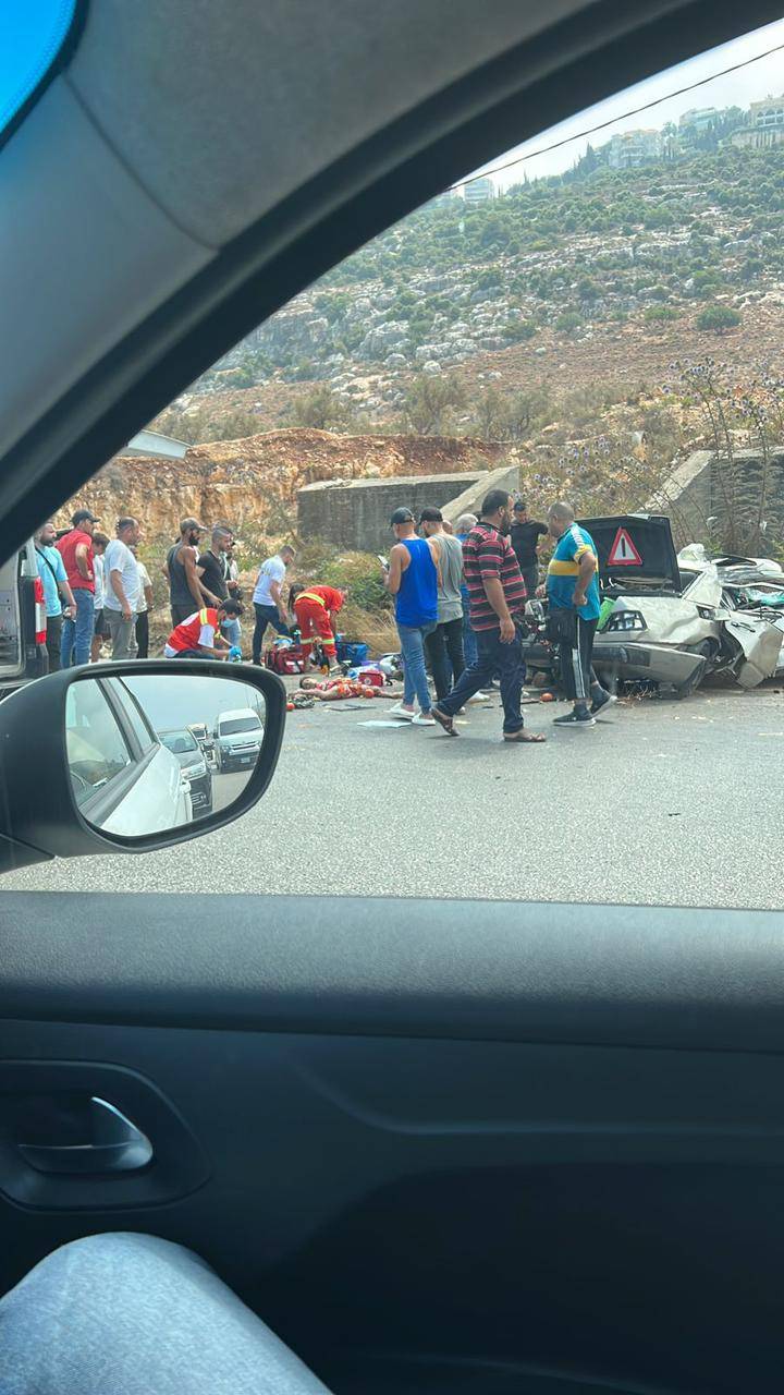 قتلى وجرحى بحادث سير