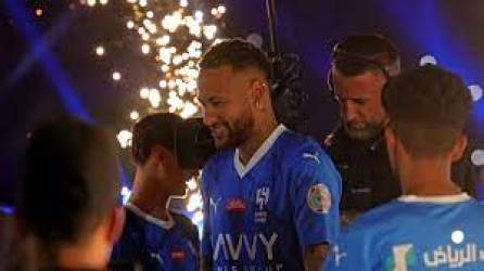 الهلال يقدم نيمار.. واللاعب: أريد البطولات
