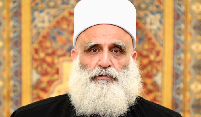 شيخ العقل يلتقي وفداً قيادياً من 