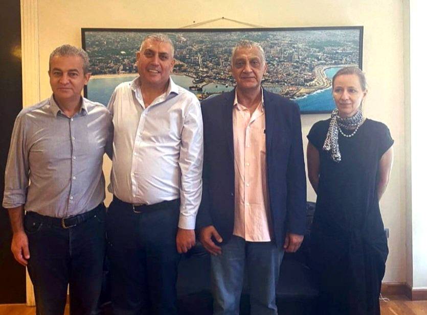 مديرة 