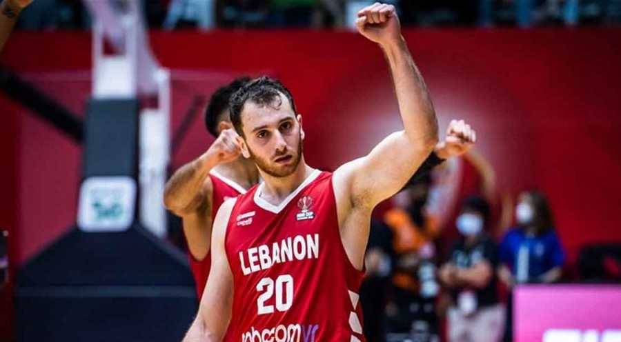 عرقجي يبكي بـ