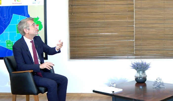 فيّاض: قطع الكهرباء عن مخيمات اللاجئين ممكن ومافيا المولدات مغطاة سياسياً