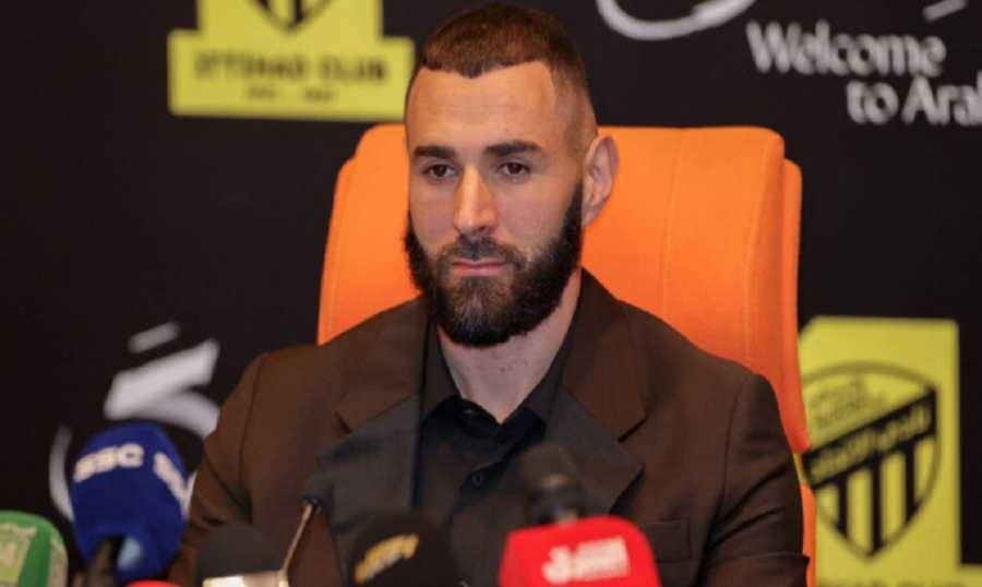 قبل كلاسيكو الهلال.. إصابة بنزيمة تؤرق بال الاتحاد