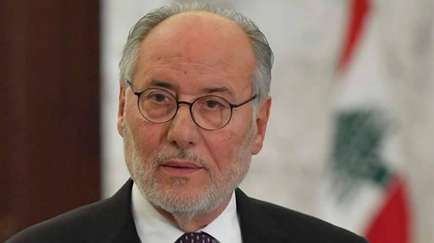 الحلبي يوقع مستحقات جميع المتعاقدين في المناطق التربوية