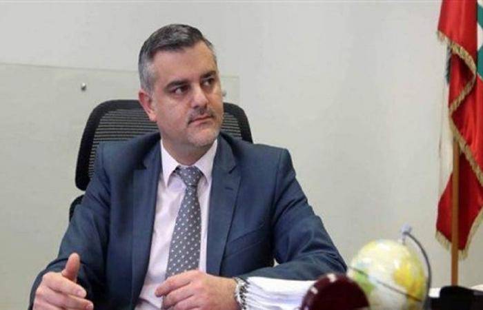 الحسن: الزحمة في المطار مؤشر جيد على الحركة