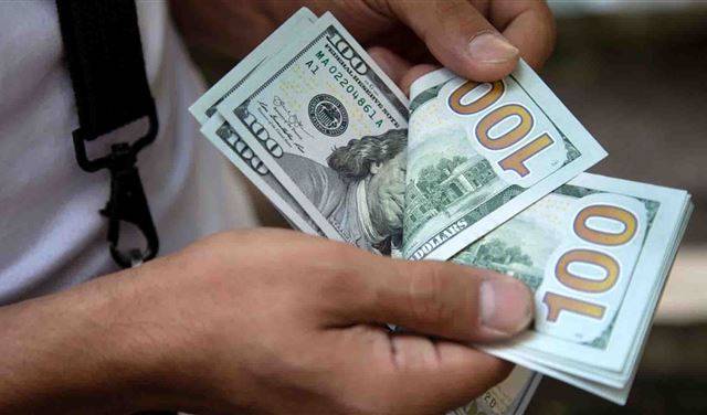 دولار السوق السوداء صباحاً.. كم سجّل؟