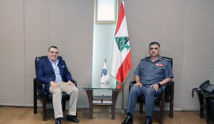 الأوضاع بين عثمان والسفير المصري